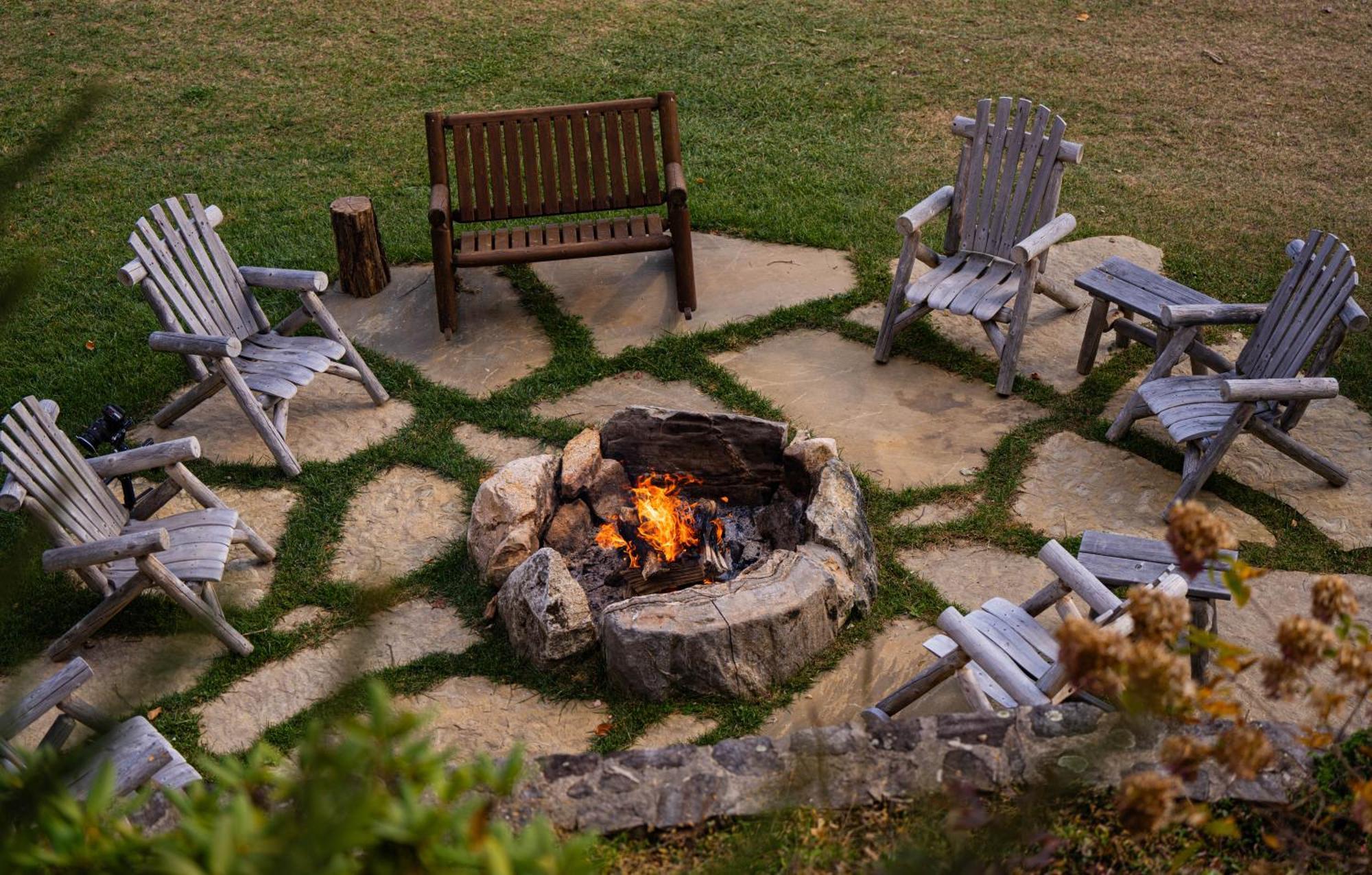 فندق Elk & Embers Mountain Hideaway وينزفيل، كارولاينا الشمالية المظهر الخارجي الصورة